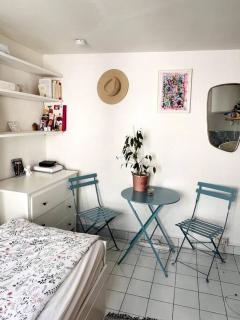 Cute Marais Private Studio for 2 - Paris - 4