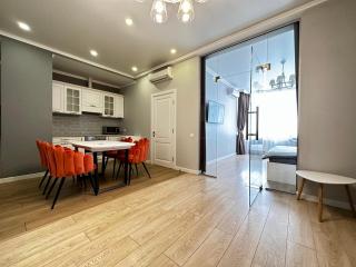 Gagarin Plaza Stylish Apartment - Odessa - 7