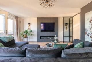 Beach Villa & Studio - 4