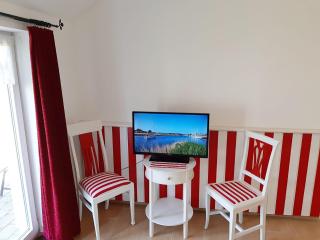 Ferienwohnung-Wiesenblick-mit-GRATIS-Leistungen - Thesenvitz - 1