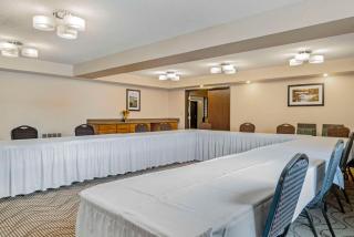 Comfort Inn Manistique - 2