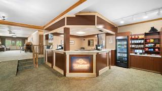 Clarion Hotel & Suites Fairbanks near Ft Wainwright - Fairbanks - 6