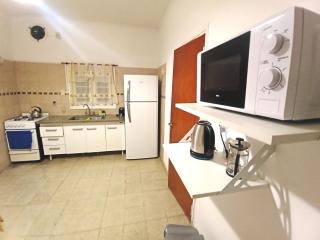 BEELAPT - Casa entera amplia, confortable y segura con garage exclusivo y parrilla - 8