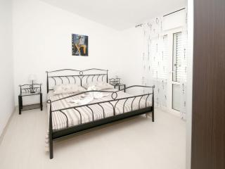 Apartment in Seget Donji near Trogir Old Town - Trogir - 6