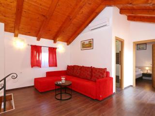 Spacious Villa in Prkos with Private Swimming Pool - Prkos - 4
