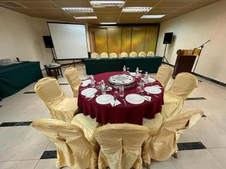 Oriental Crystal Hotel - 1