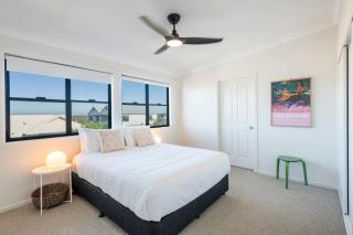 The Hill - Oceanstays - Yamba - 6