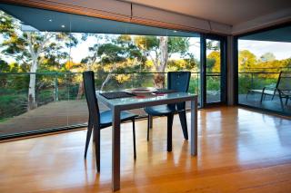 Dee Jays Studio - Hepburn Springs - 4