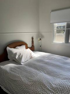 Mt Emlyn Farm Cottage - - 6