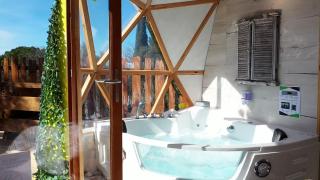 Domaine de la Tuilière - le dôme insolite avec balneo privative - Carnoules - 8