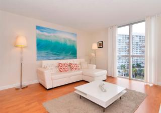 Stunning Beach Apartment by Miami Te Espera - HOLLYWOOD 9W - Hollywood - 9
