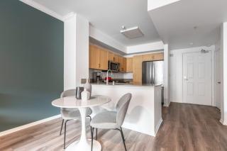 Hollywood 1BR w Gym Pool Spa nr Sunset Blvd LAX-231 - Los Ángeles - 6