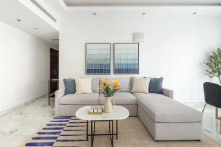 Frank Porter - Opal Tower - Dubai - 9