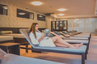 Nuhr Medical - Hotel & Restaurant - Ab 2 Nächten vom 23 Oktober bis 26 Oktober, kostenlose Rückenmassage, Sauna & Pool steht Ihnen täglich von 7 Uhr bis 20 Uhr zur Verfügung Kostenloser Late Check-Out - 8