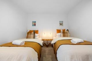 Beautifully styled central home - Queenstown - 8