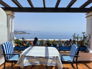 Apartamento con vistas y garaje en Marina del Este - 1