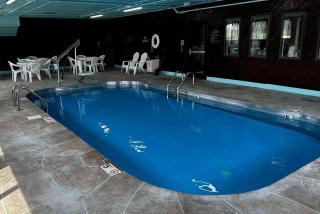 Super 8 by Wyndham Cameron - Cameron - 6