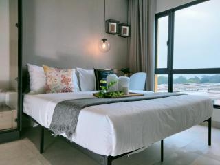 DK 2BR 5Pax with balcony NEAR Subang Airport - Shah Alam - 9