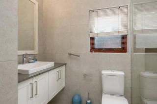San Lameer Modern Apartment - Southbroom - 2