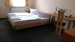 Hotel Merkur Garni - Sarstedt - 6