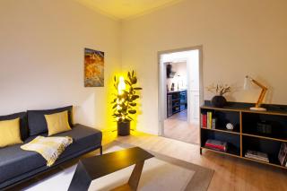 Renoviertes Design Apartment mit Toller Terasse - 3