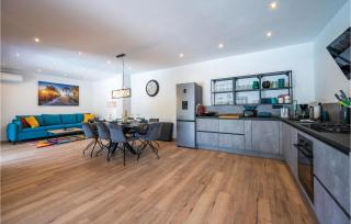 Gorgeous Apartment In Labin With Wifi - Labin - 1