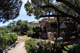 Domus de Rocas Holiday House - 2