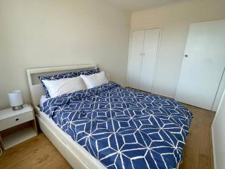 Central Apartment near Dandenong Hospital & Market - Dandenong - 4