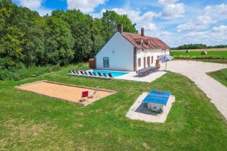 So Villa Les Houx 45 - Heated pool - Soccer - 2h from Paris - 30 beds - Triguères - 1
