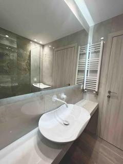 95sqm 7min Center 2bdrms 2Airco Gas heating Marble Wc 3SmartTvs - Tessalónica - 4