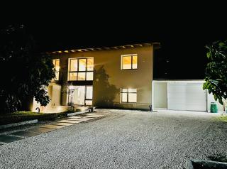villa amarena, centralissima giardino e parcheggio - Angera - 9