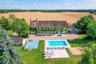 Crazy Villa Etisseaux 45 - Heated pool - Volley court - 1h30 Paris - 45p - Saint-Maurice-sur-Aveyron - 3