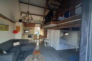 appartement in authentiek koetshuis met bedstee - 1