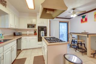 East Point Gem Quaint Home Near Downtown Atlanta! - 9