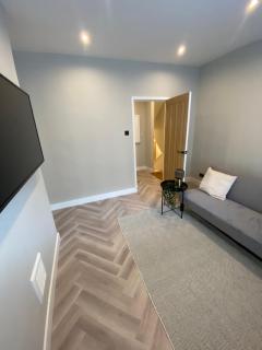 Luxury 2 bed 1 bath in Central London by Graceful Apartments - 2