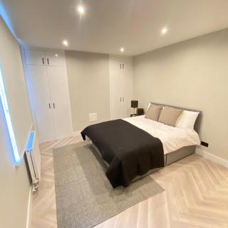 Luxury 2 bed 1 bath in Central London by Graceful Apartments - 8