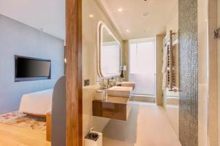 Lia! by Minyoun Stars of Ulugbek - 5