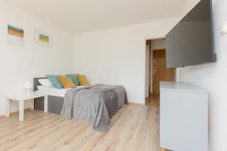 Metro Pole Mokotowskie Studio by Noclegi Renters - Warsaw - 1