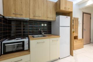 N&S Fleming Metro Station! - 4