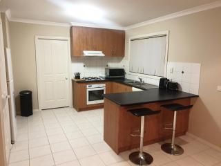 Pacific Werribee Home 25 Min CBD Airport - Werribee - 5