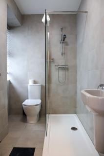 Bella Vista Hotel & Self Catering Suites - Cobh - 5