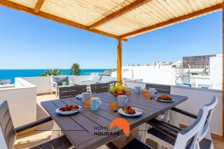 #086 Fish House by Home Holidays - 4
