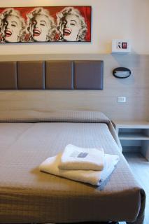 Hotel Tiberius - Rimini - 8
