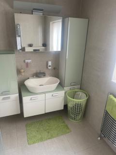 Jules Homestay Plus - Ocker Hill - 4