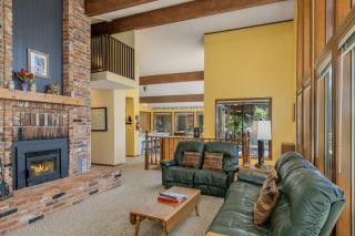 All About the Lake by NW Comfy Cabins - 4