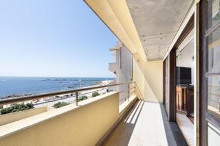 Host Wise - Spacious & Sunny Vintage Apartment at the Beach - Vila do Conde - 0
