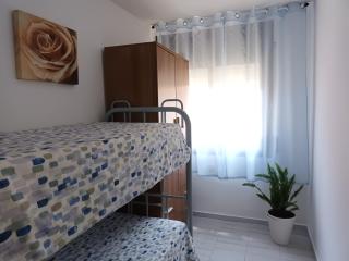apartamento cerca playa ,estación tren y garaje gratis en finca - Segur de Calafell - 2