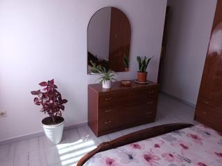 apartamento cerca playa ,estación tren y garaje gratis en finca - Segur de Calafell - 3
