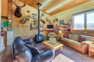 Cozy Cora Studio Cabin with Wind River Mtn Views - 4