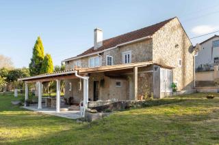Host Wise - Rustic Adorable House in Old Village - - 0